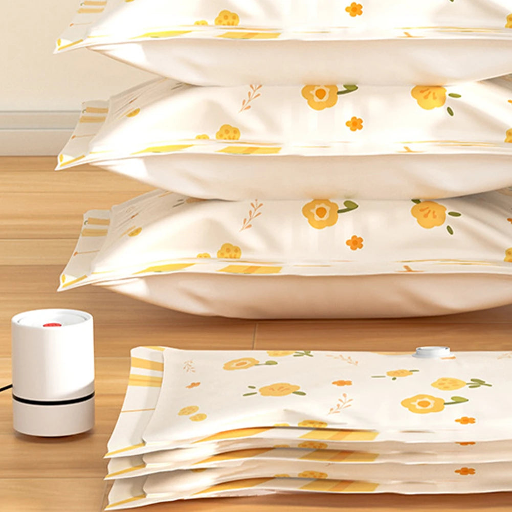 Compressed Bag Electric Pump Space Saver Mini Vacuum Sealer Machine Travel Vacuum Bag Suction Pump for Clothes Food Organizer