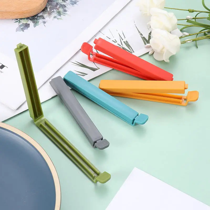 Snack Tea Bag Clip – PP Material, Moisture-Proof, Magnetic Design, Strong Grip, Dual Grooves