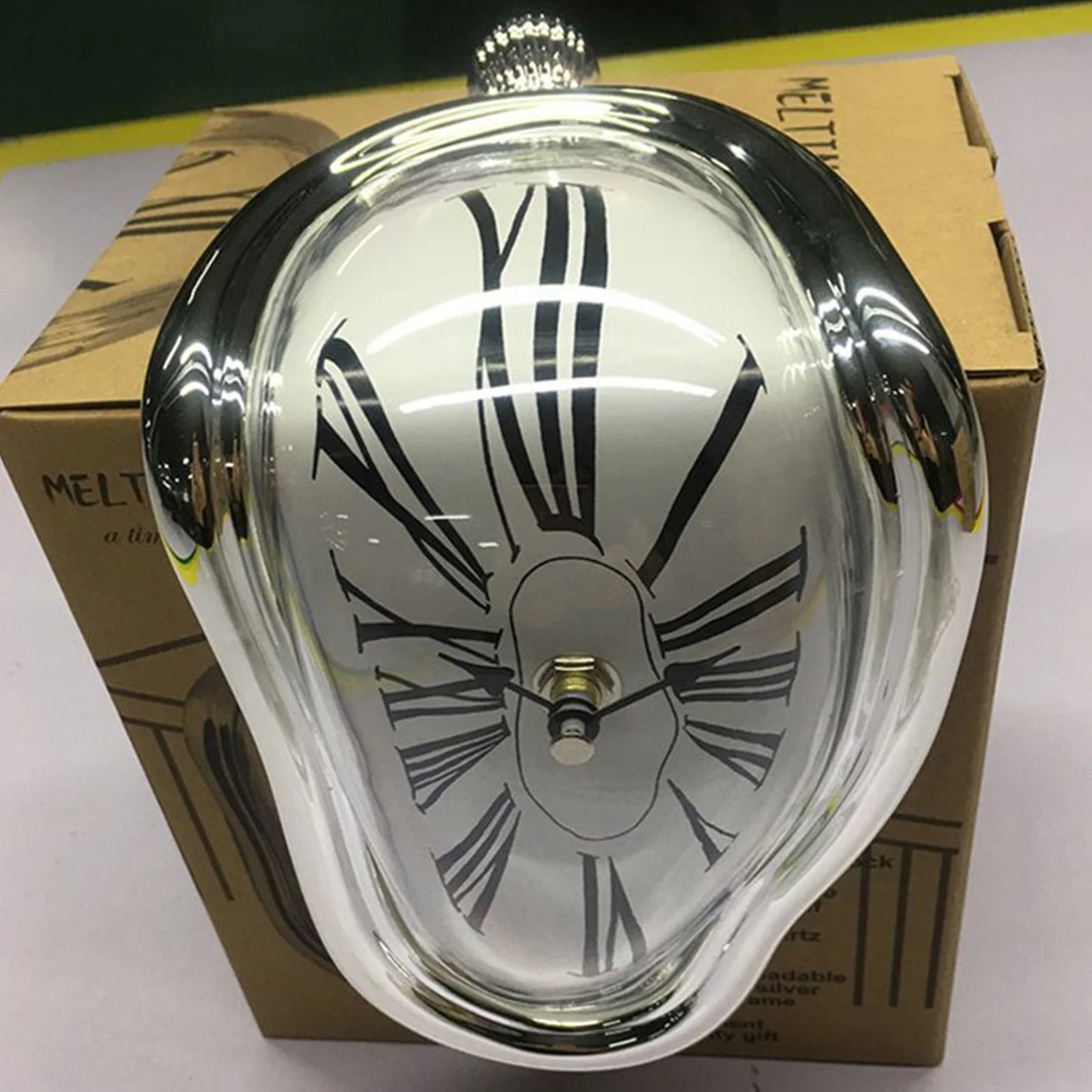 Melting Clock Surrealism Melting Clock Roman Number Vintage Melting Table Clock Exquisite Deformation Clock for Home Office